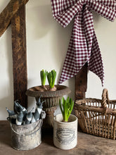 Load image into Gallery viewer, Black & white helter skelter candle trio