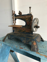 Load image into Gallery viewer, French toy sewing machine