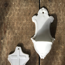 Load image into Gallery viewer, Vintage wall font