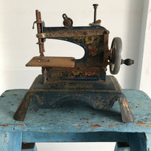 Load image into Gallery viewer, French toy sewing machine