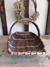 Load image into Gallery viewer, Flower picking basket
