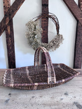 Load image into Gallery viewer, Flower picking basket
