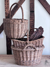 Load image into Gallery viewer, French fruit picking basket
