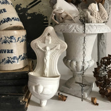 Load image into Gallery viewer, Lovely vintage French rosary
