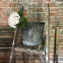 Load image into Gallery viewer, Vintage florist&#39;s bucket #2
